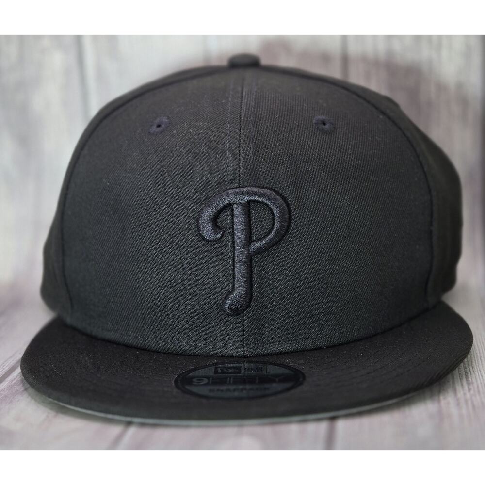 Philadelphia Phillies 9Fifty New Era Black/Black Adjustable Snapback Hat Cap